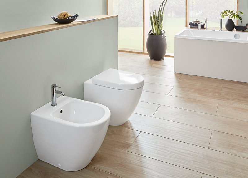 Унитаз приставной напольный Villeroy & Boch Subway 2.0 5602R0R1