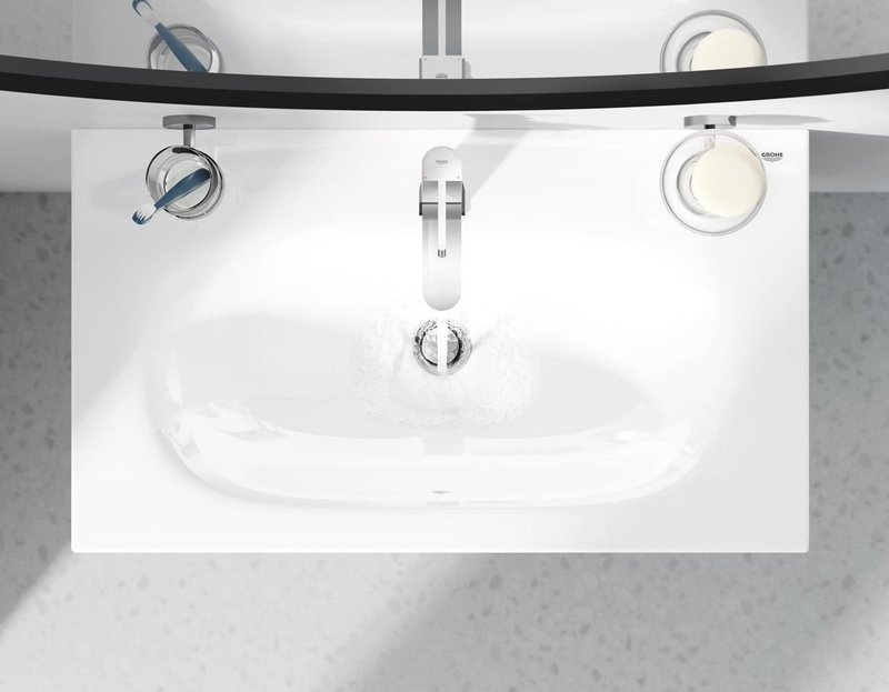 Смеситель для раковины Grohe Plus